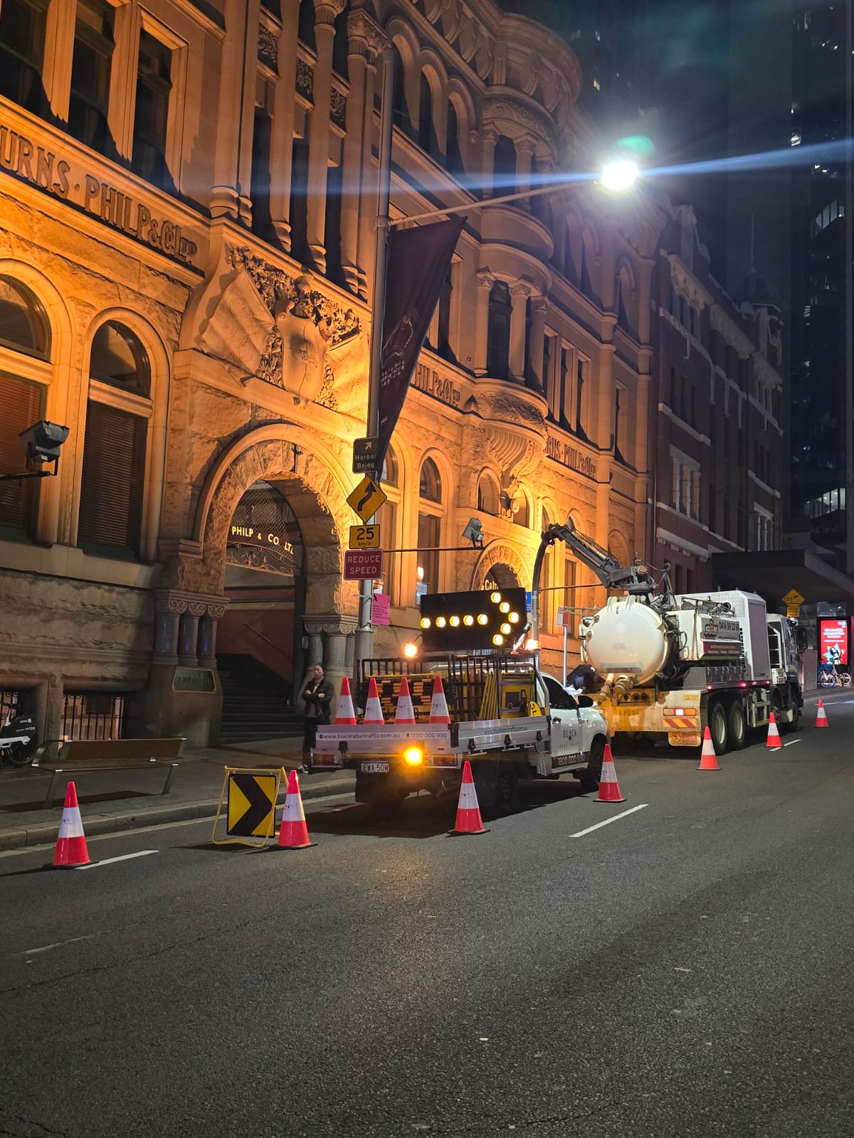 Home lane closure pyrmont night works.jpg